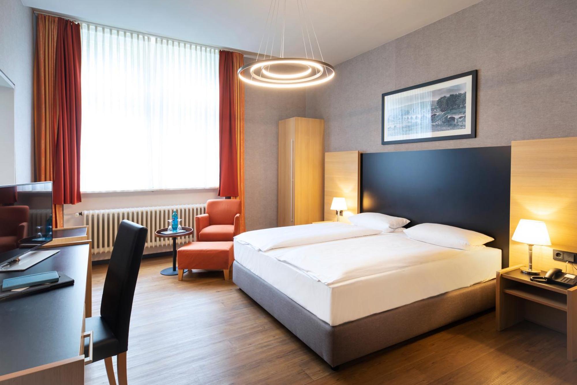 Roomingtons Hotel Franziskushoehe Lohr Exterior foto